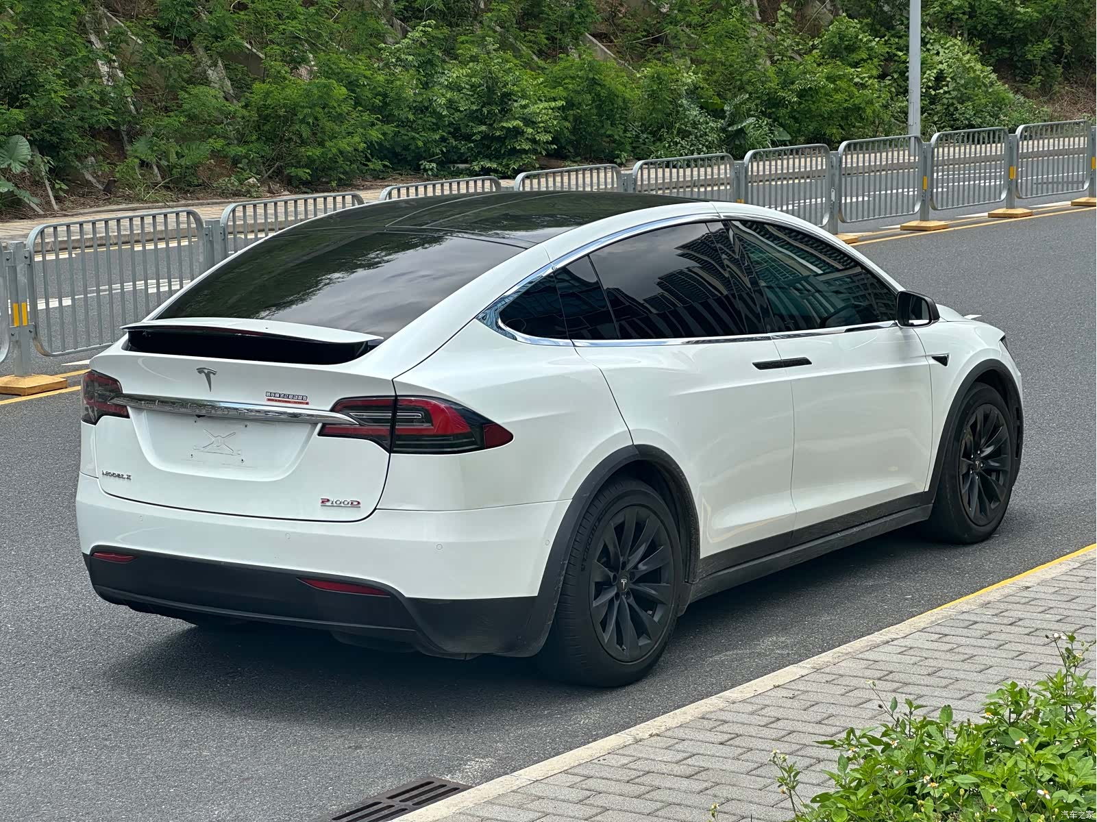 Tesla Model X, 2019 4