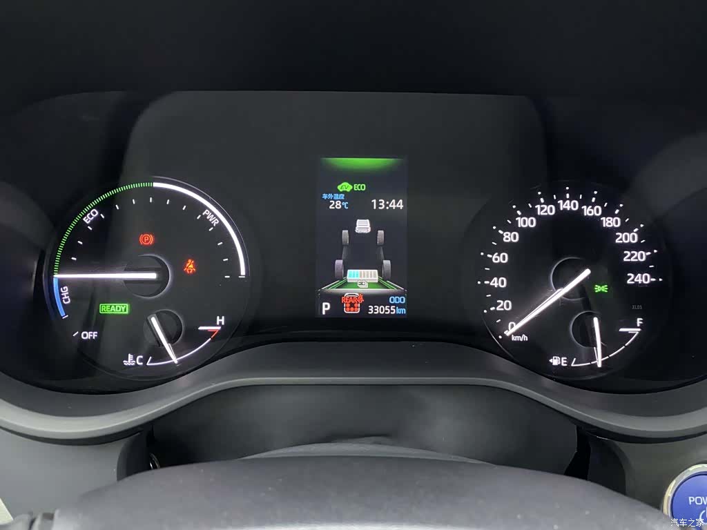 Toyota Granvia, 2024 15