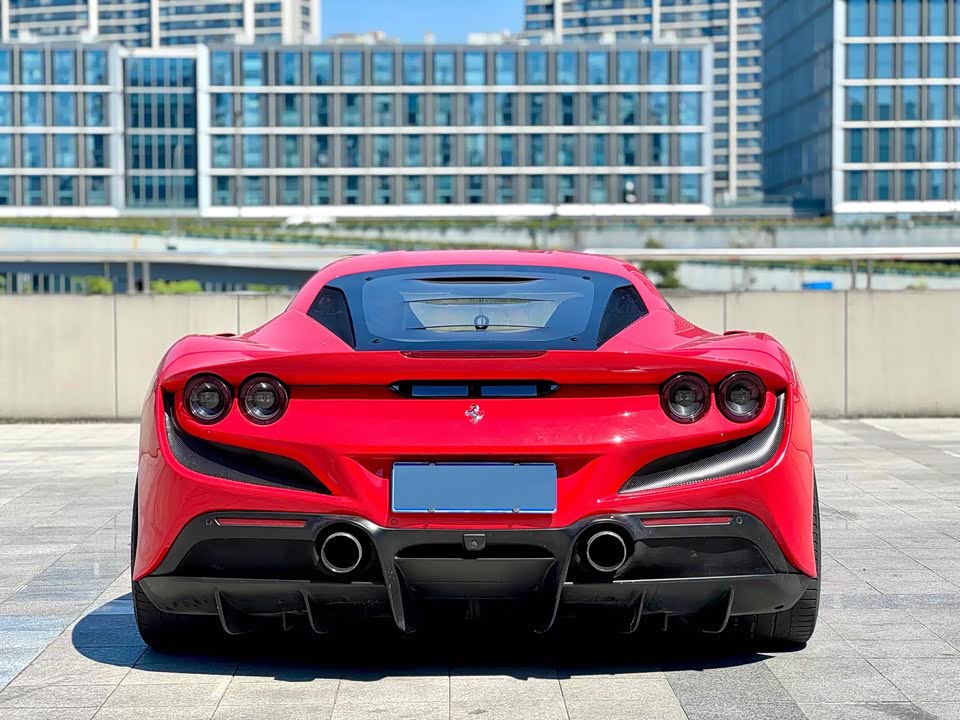 Ferrari F8