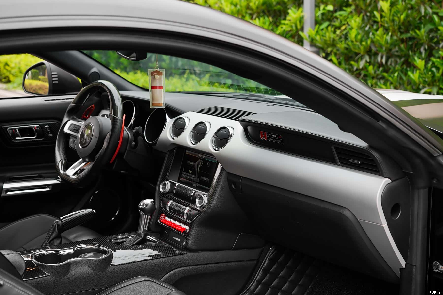 Ford Mustang, 2016 10
