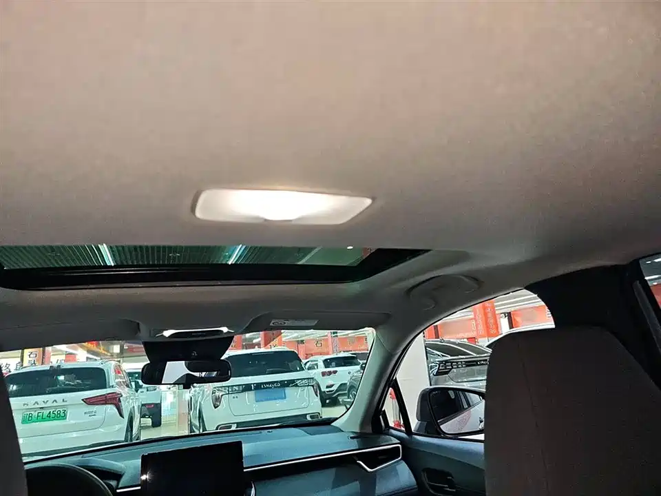 Toyota Corolla Sharp amplifier