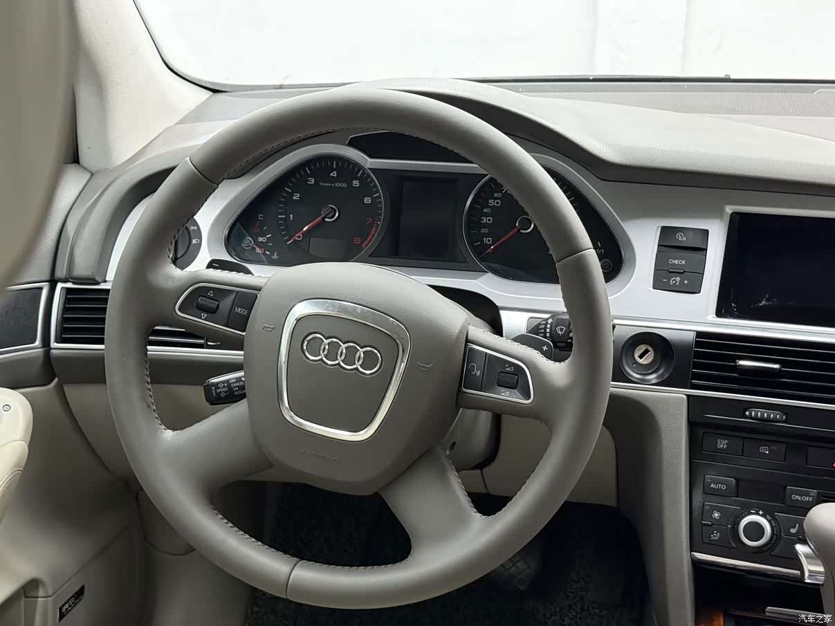 Audi A6L, 2010 15
