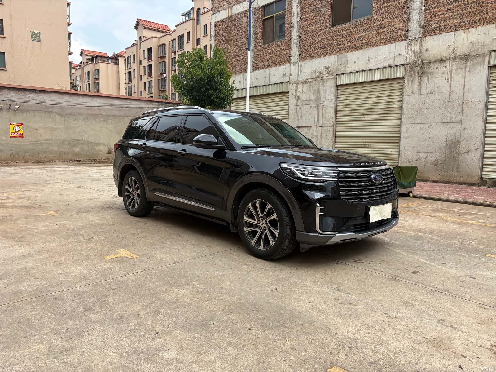 Ford Explorer, 2023 3