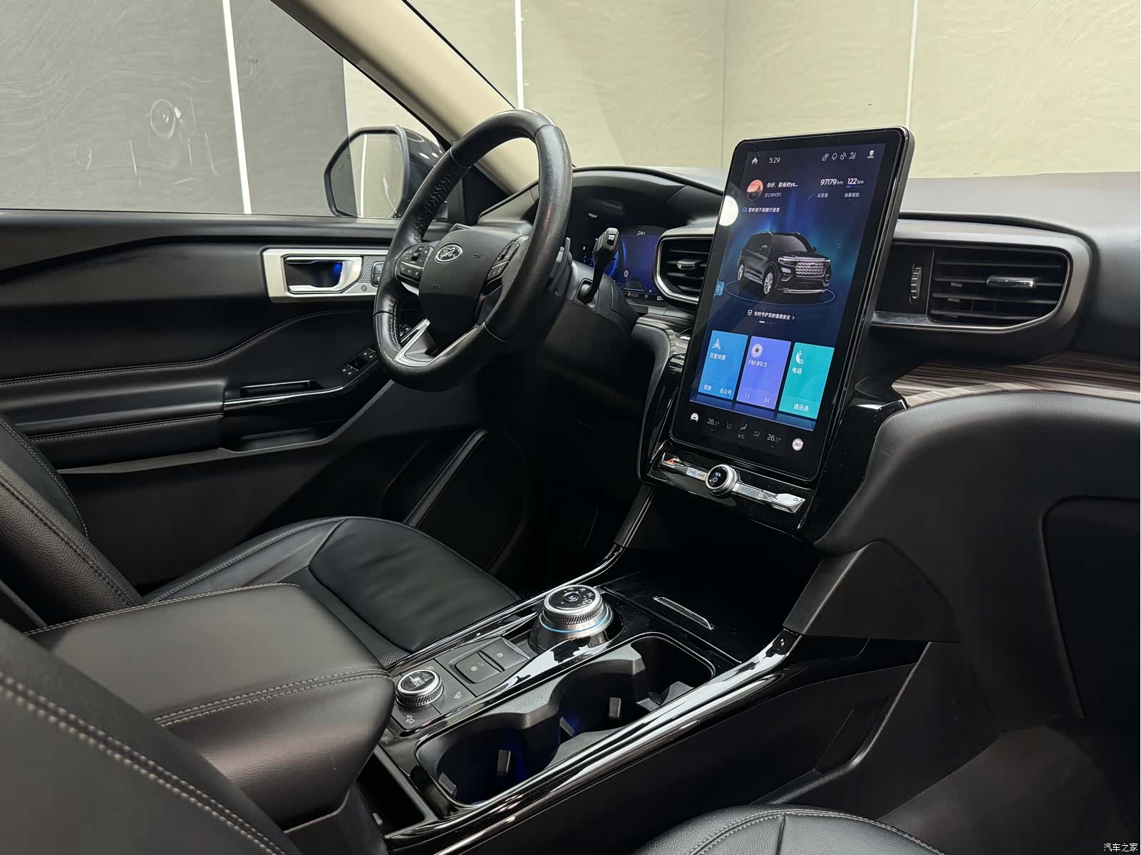 Ford Explorer, 2020 31