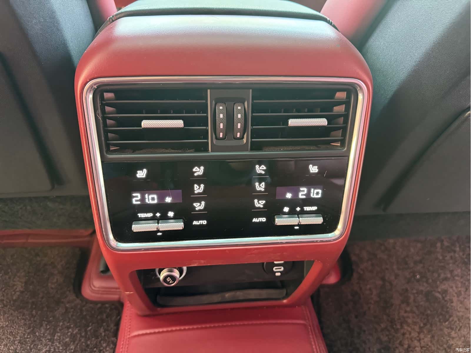 Porsche Cayenne, 2022 14