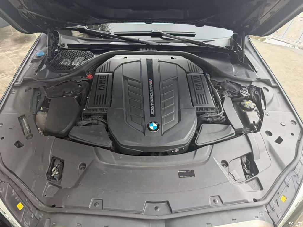 BMW 7 Series, 2023 8