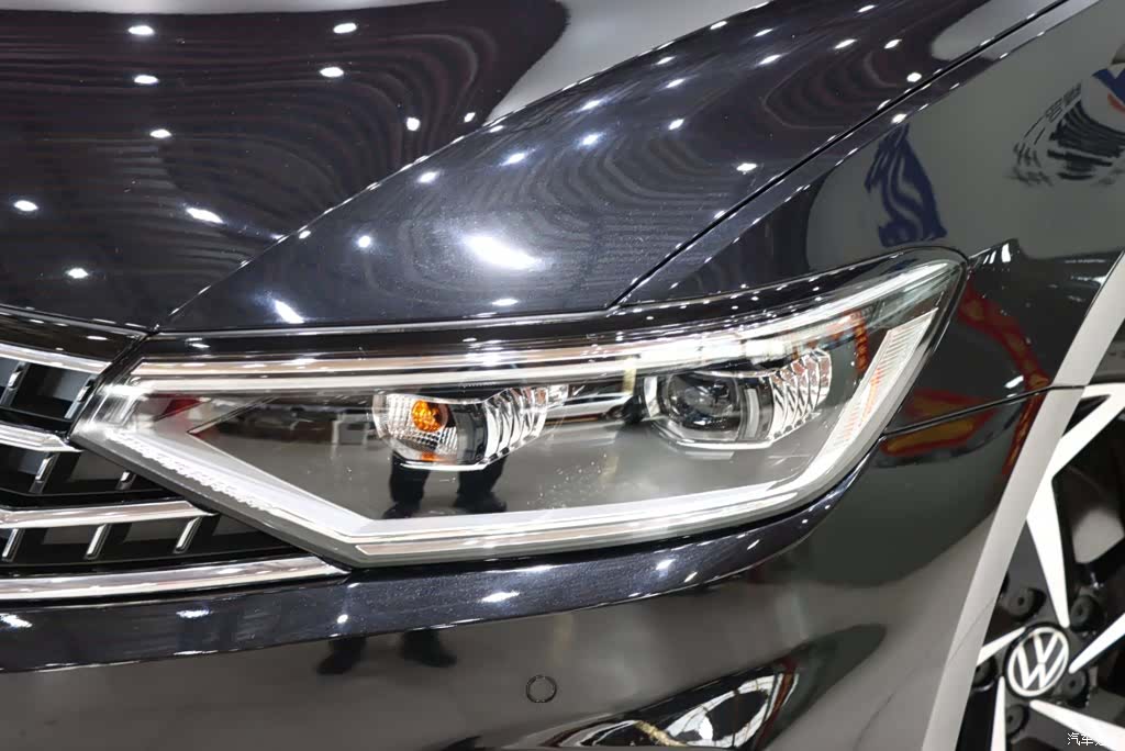 Volkswagen Magotan, 2023 7