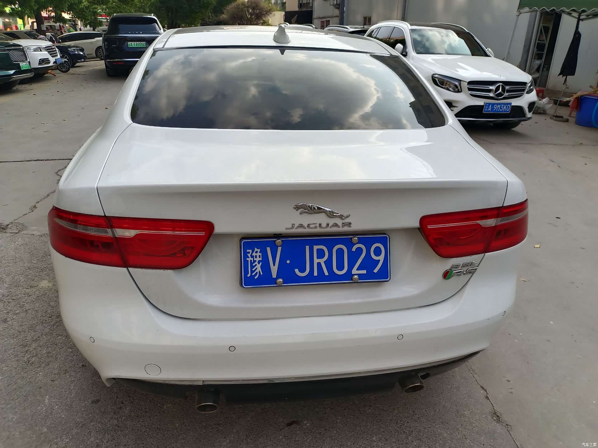 Land Rover XEL, 2019 14