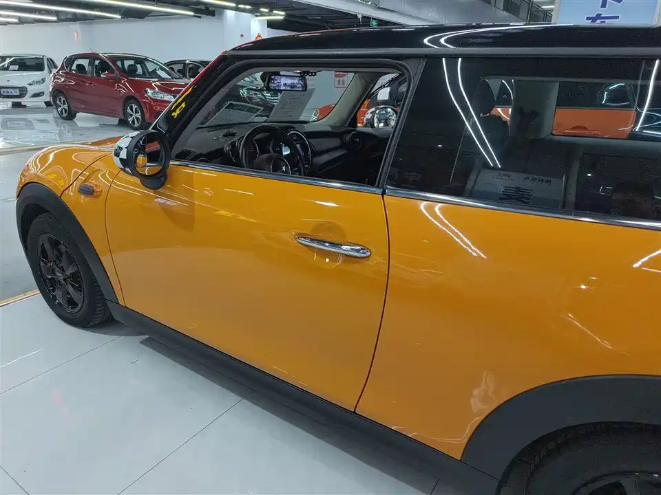 MINI MINI
