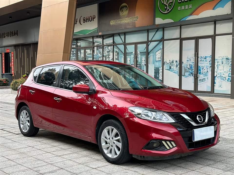 Nissan TIIDA
