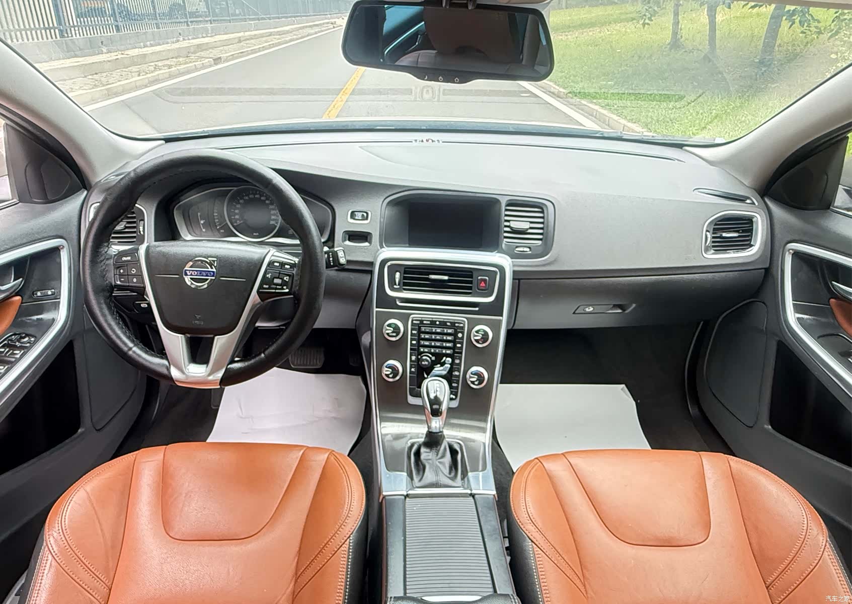Volvo V60, 2015 8