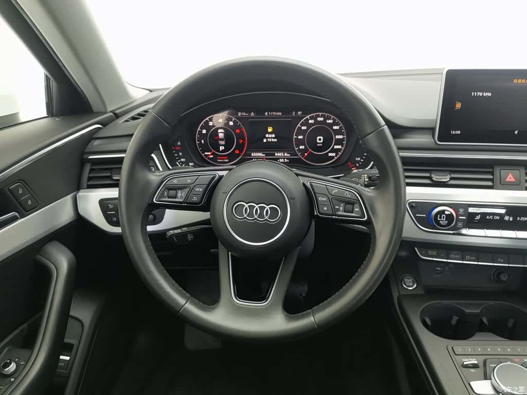 Audi A4L, 2018 11