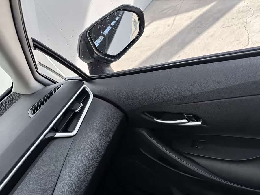 Toyota Corolla 2022, фото 18