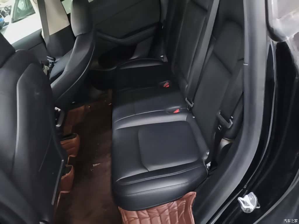 Tesla Model Y, 2021 17