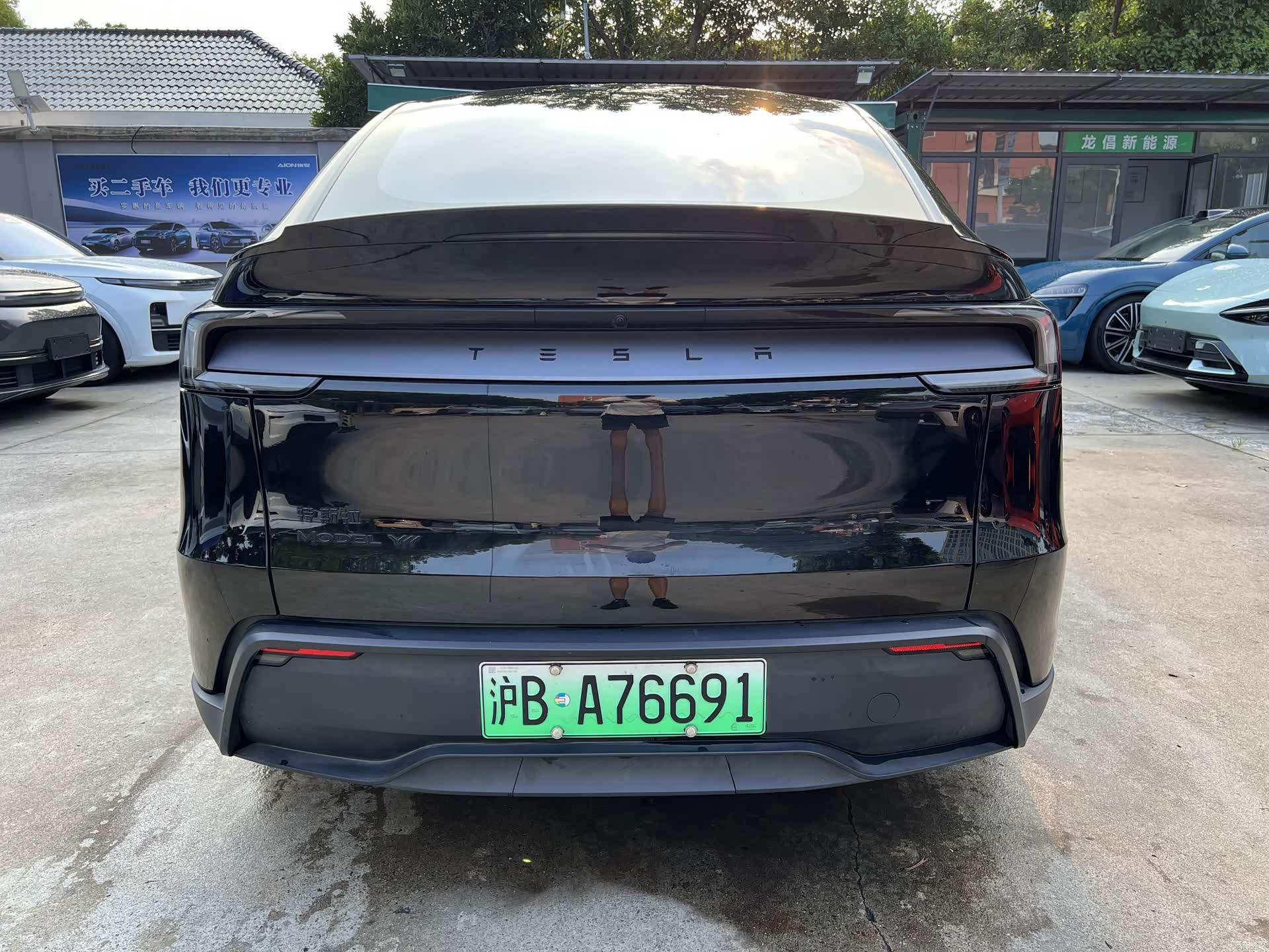 Tesla Model Y, 2025 все фото