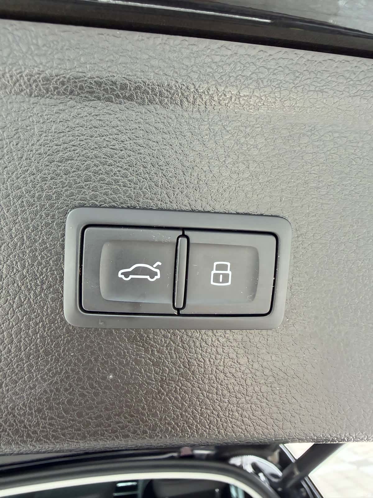 Audi Q5L, 2022 10