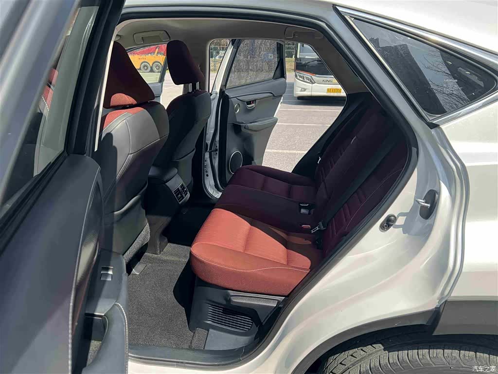 Lexus NX, 2017 14