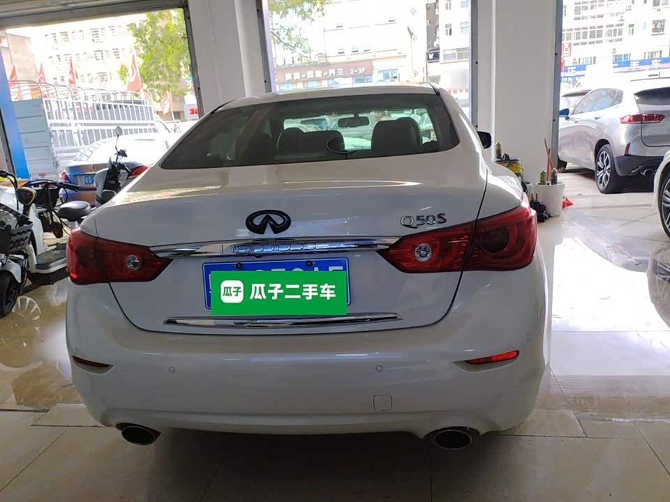 Infiniti Q50