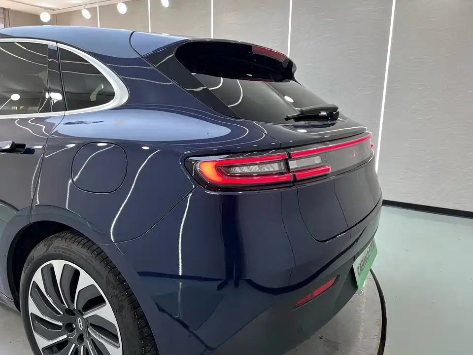 AITO Ask the world M5