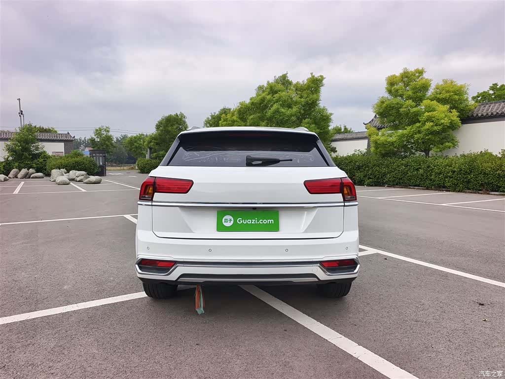 Zotye X7, 2017 12