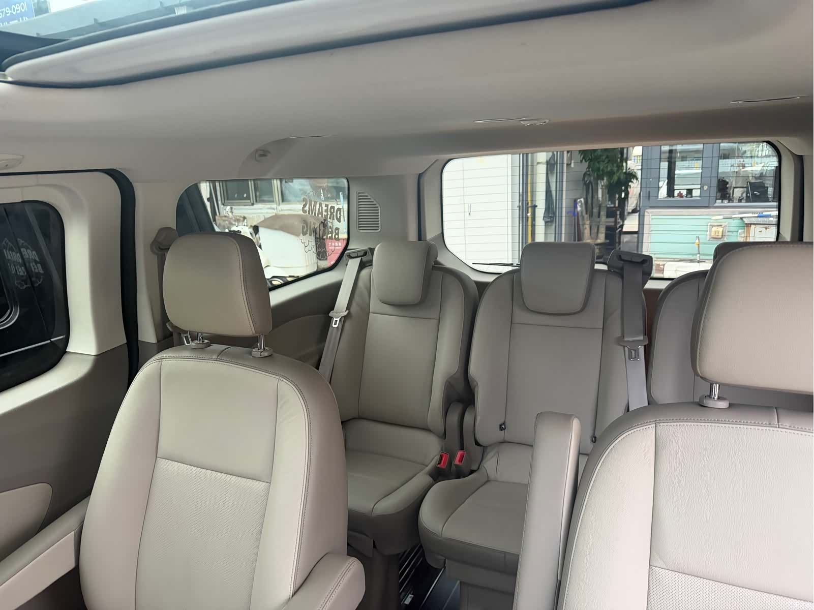 Ford Tourneo, 2018 9