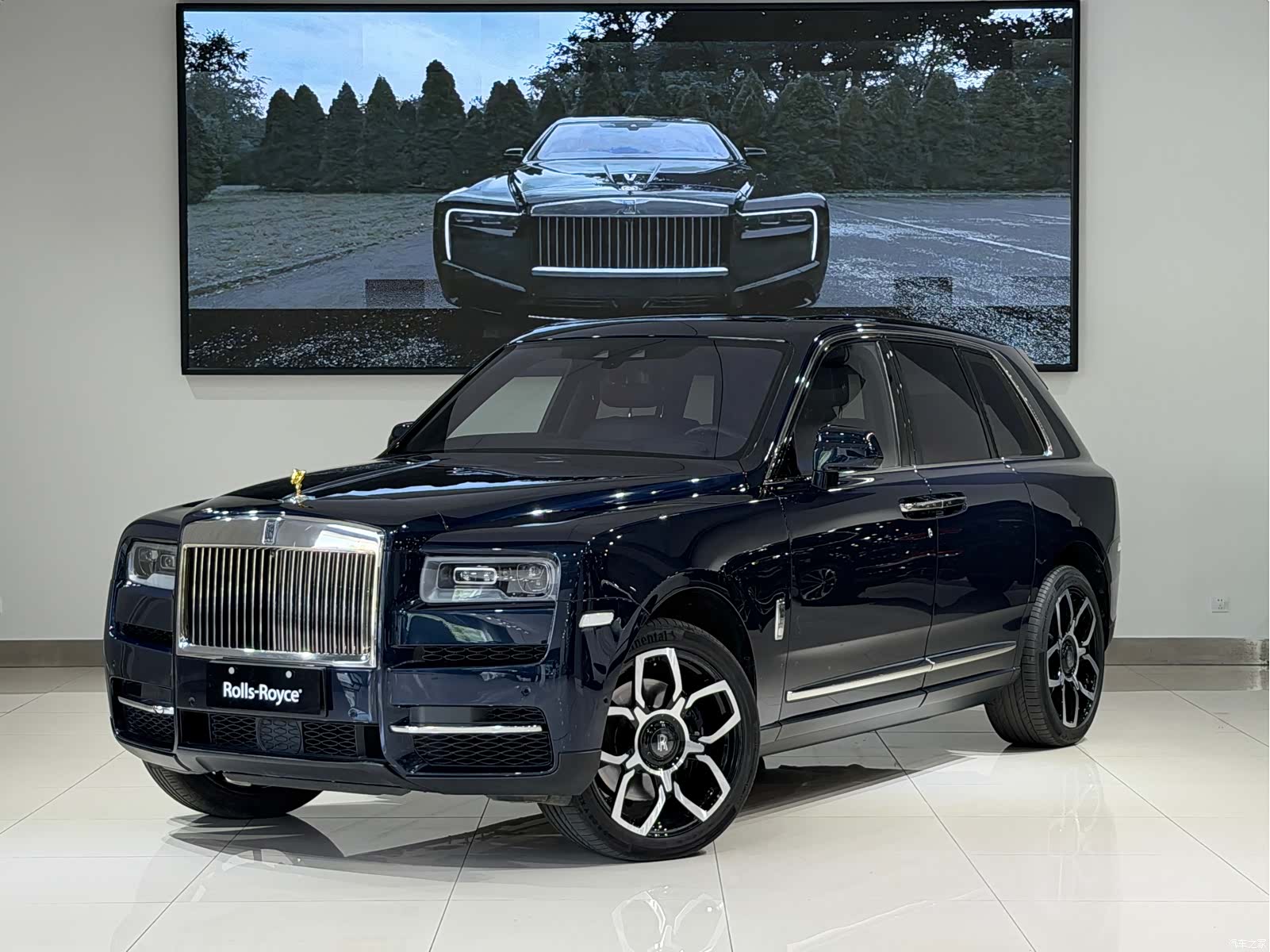 Rolls-Royce Cullinan, 2021 1
