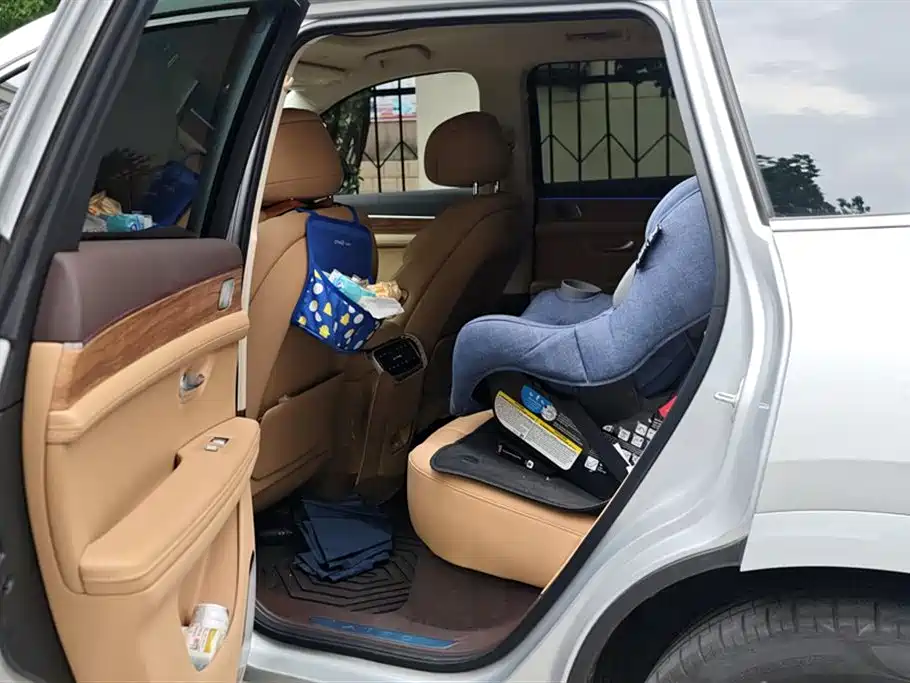 AITO Ask the world M7