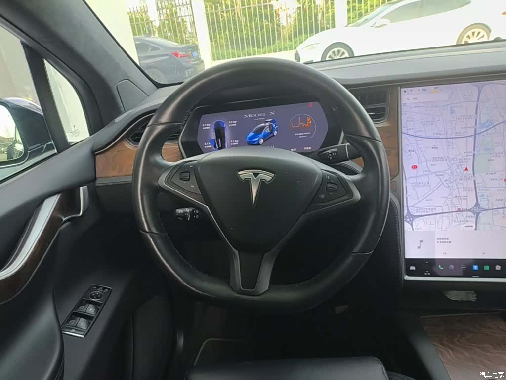 Tesla Model X, 2020 11