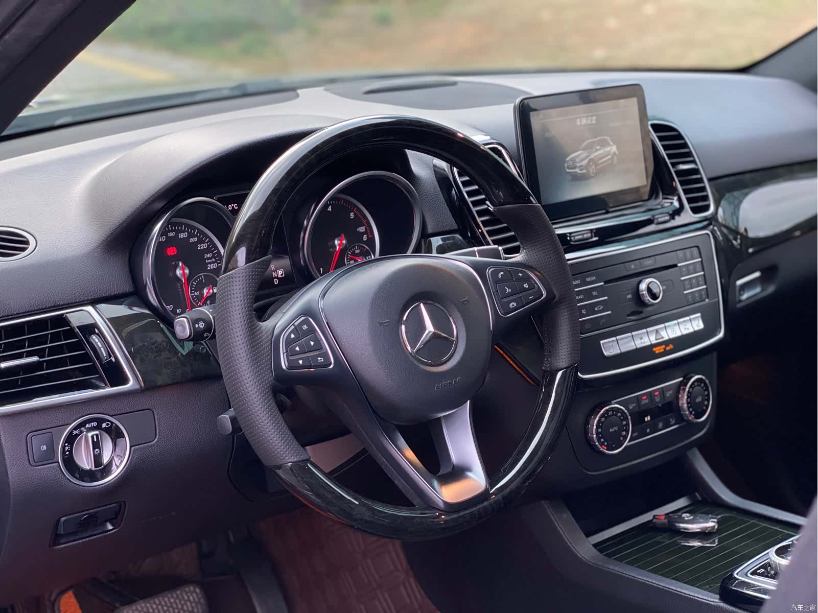 Mercedes-Benz GLE, 2017 14