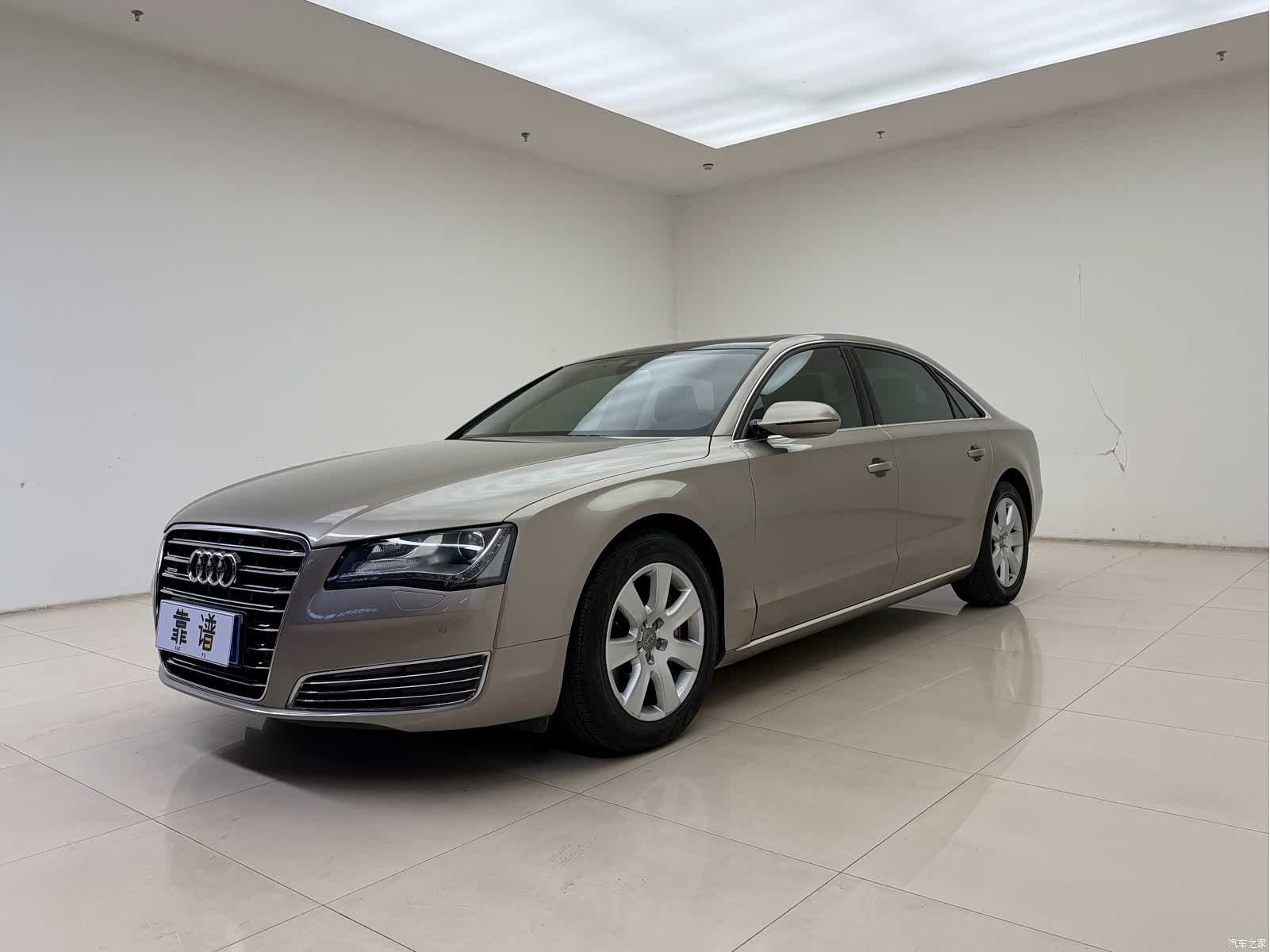 Audi A8L, 2015 1