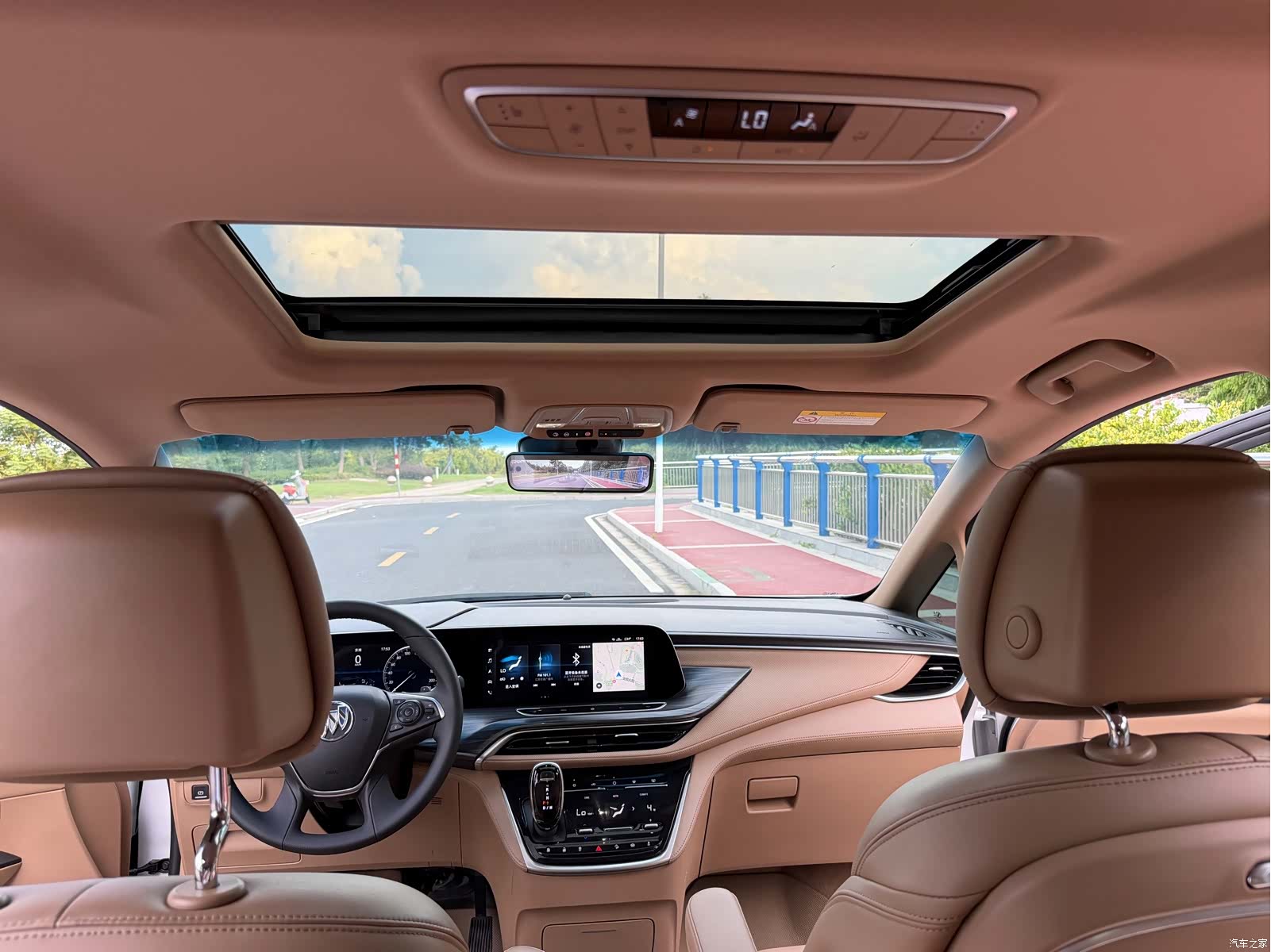Buick GL8, 2020 12