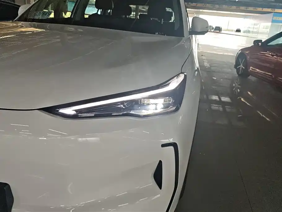 Geely Galaxy Galaxy E5