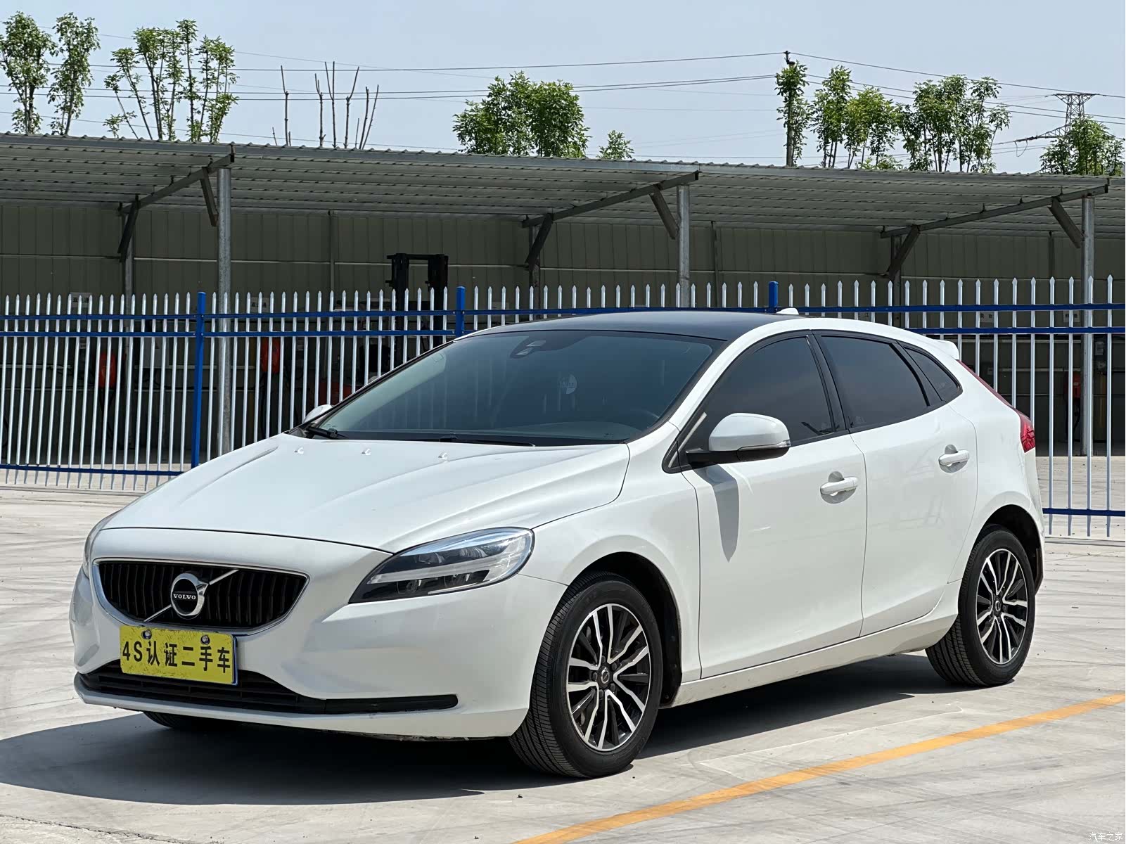 Volvo V40, 2019 1