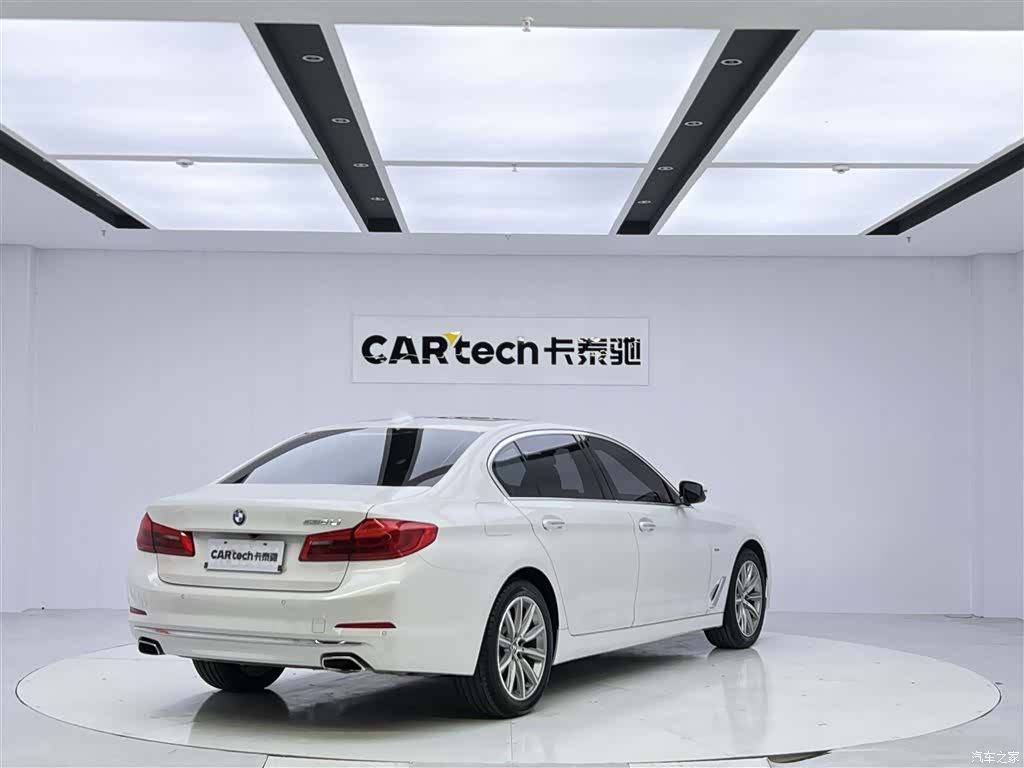 BMW 5 Series, 2018 все фото