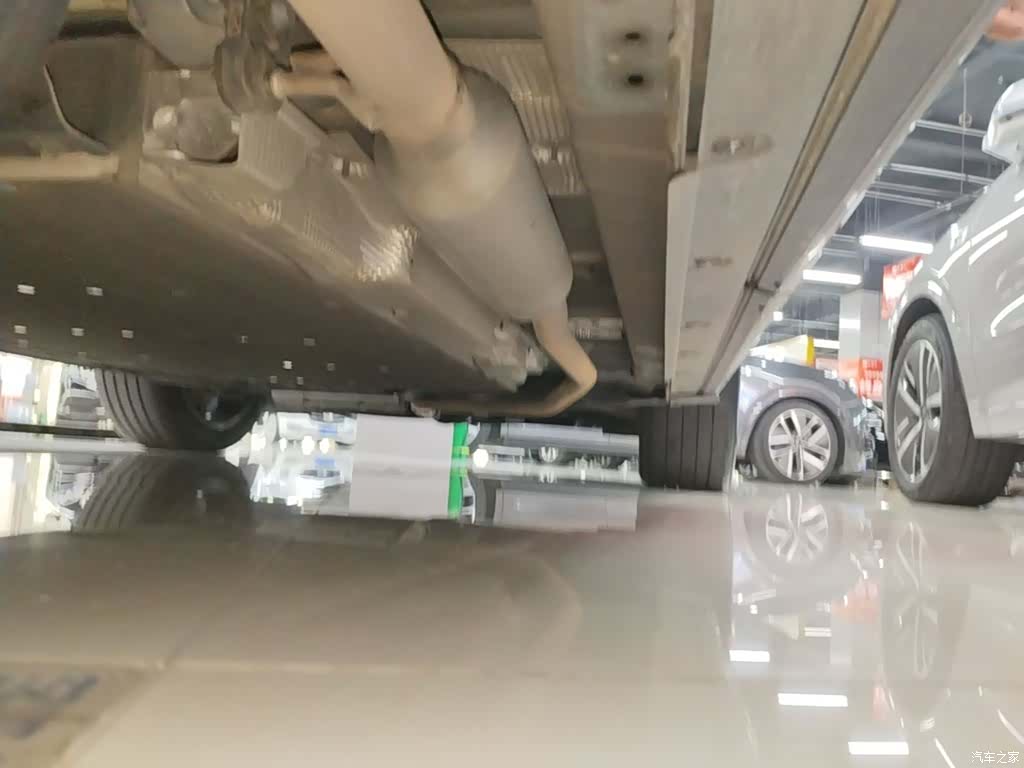 Li Auto L8, 2023 21