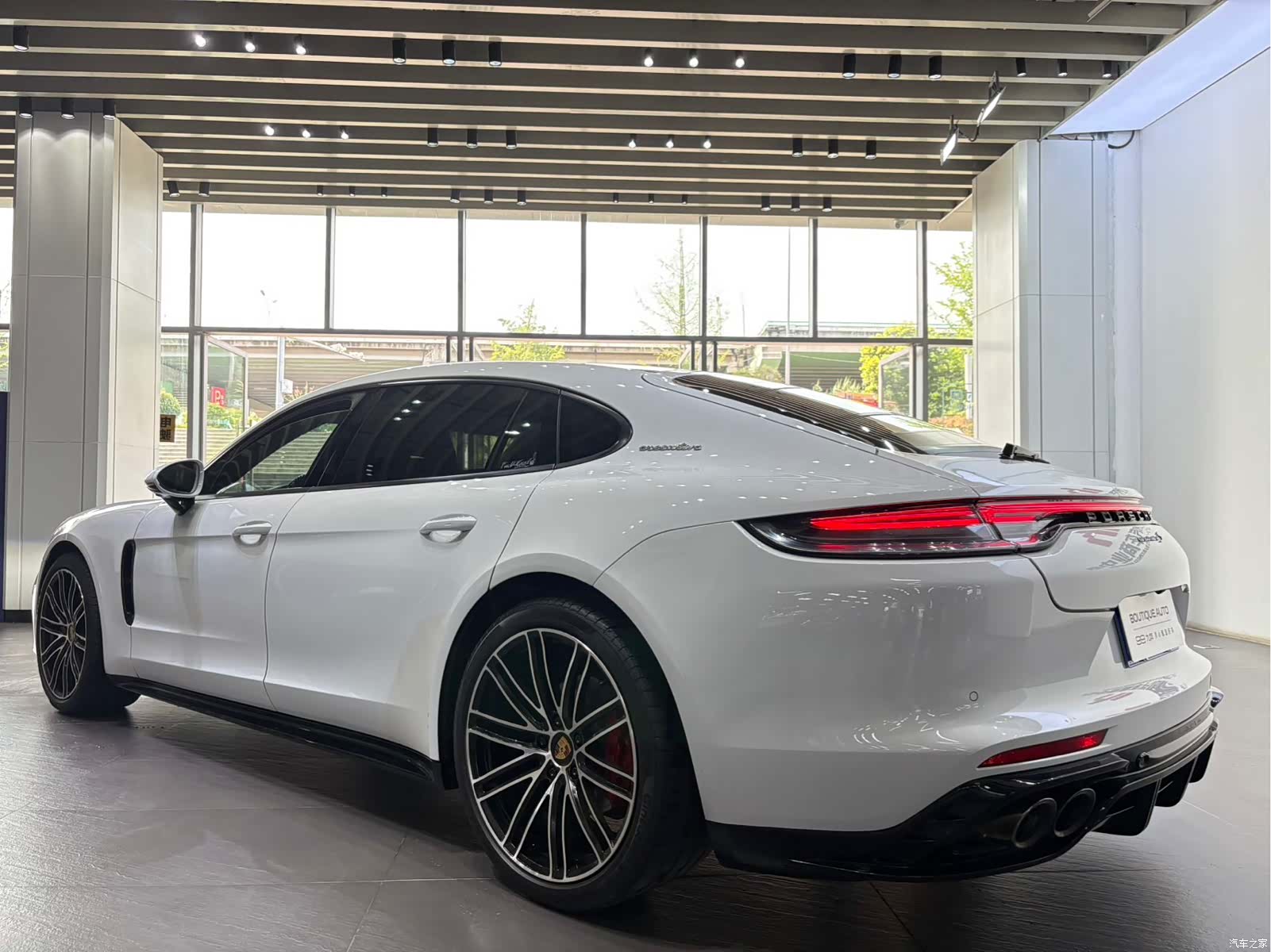 Porsche Panamera, 2018 4