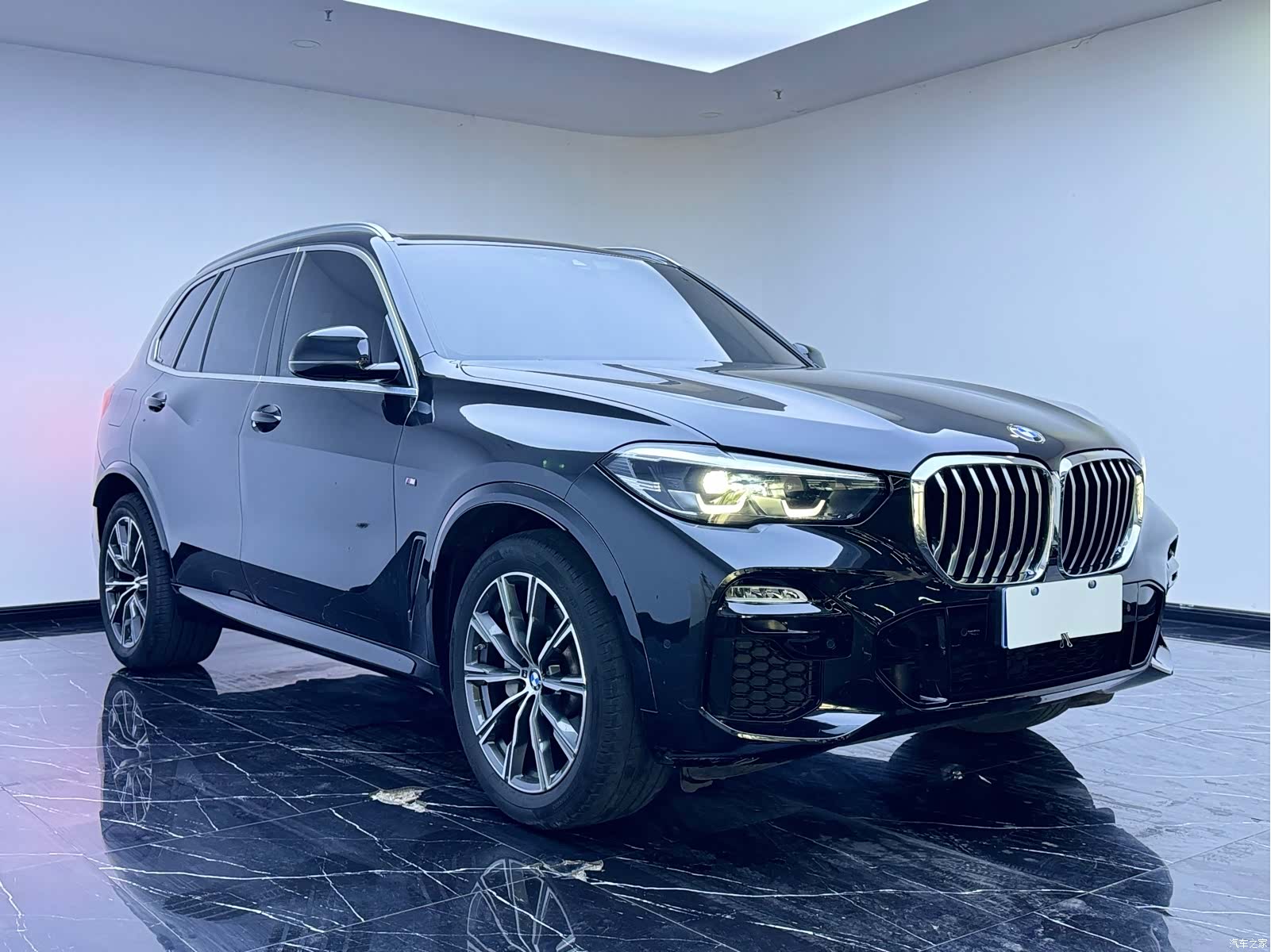 BMW X5, 2021 3