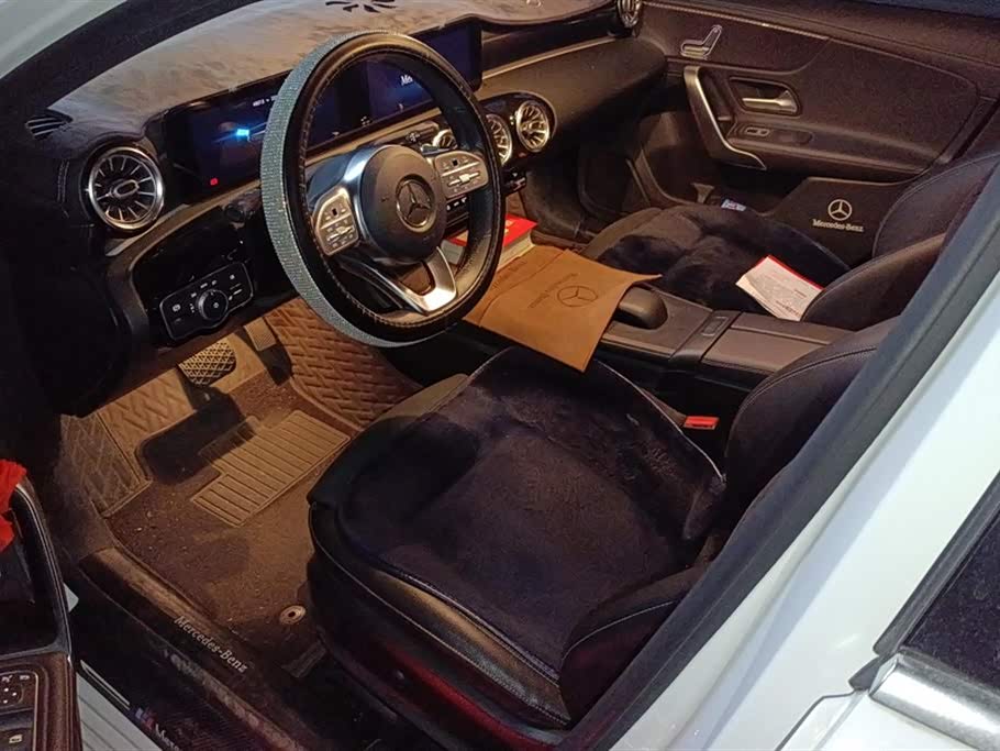 Mercedes-Benz Class A Mercedes-Benz Class A