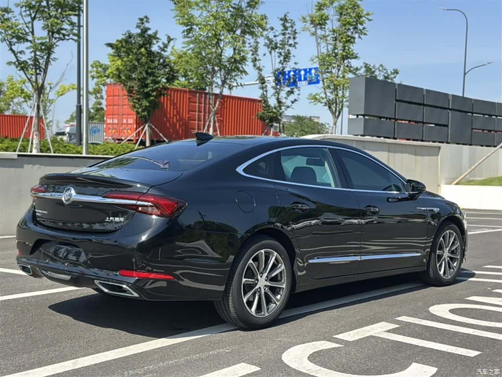 Buick LaCrosse, 2022 12