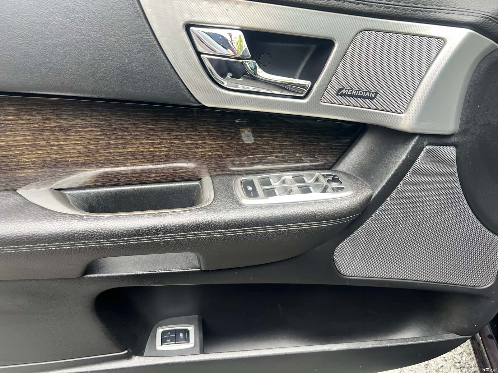 Jaguar XF, 2015 21