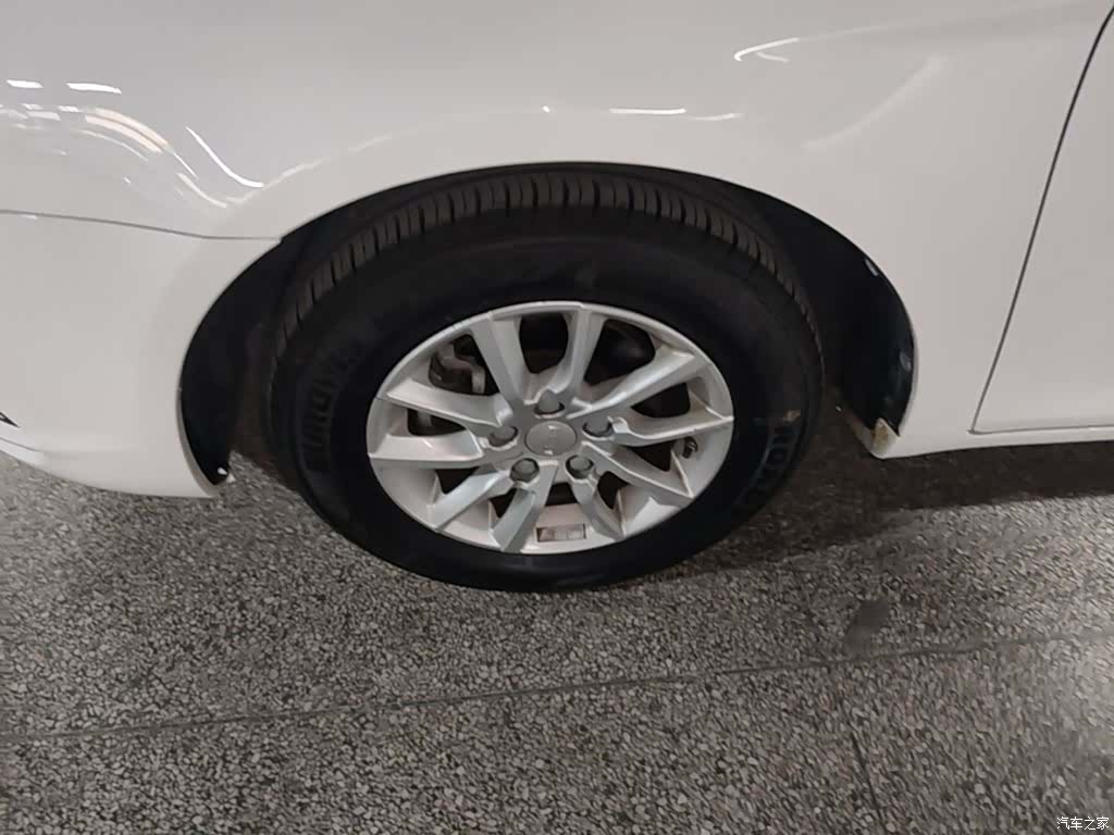 Geely Emgrand, 2020 23