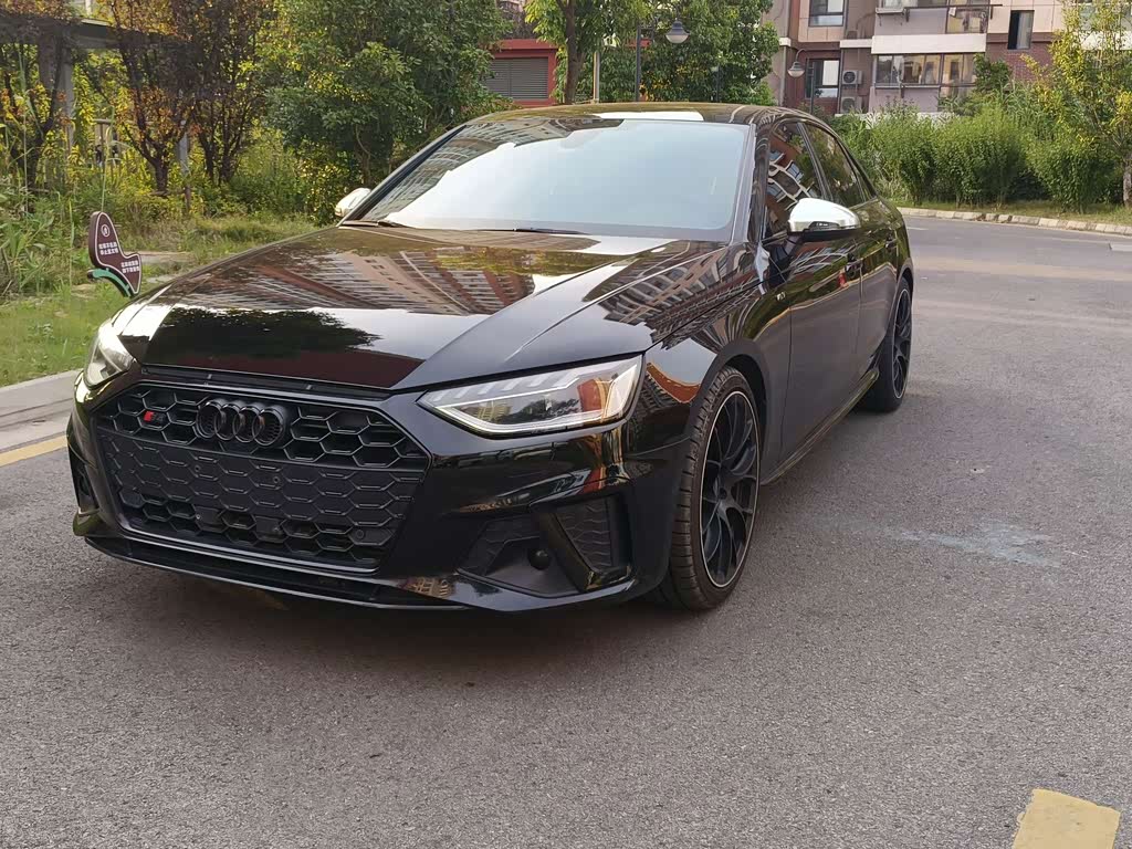 Audi S4