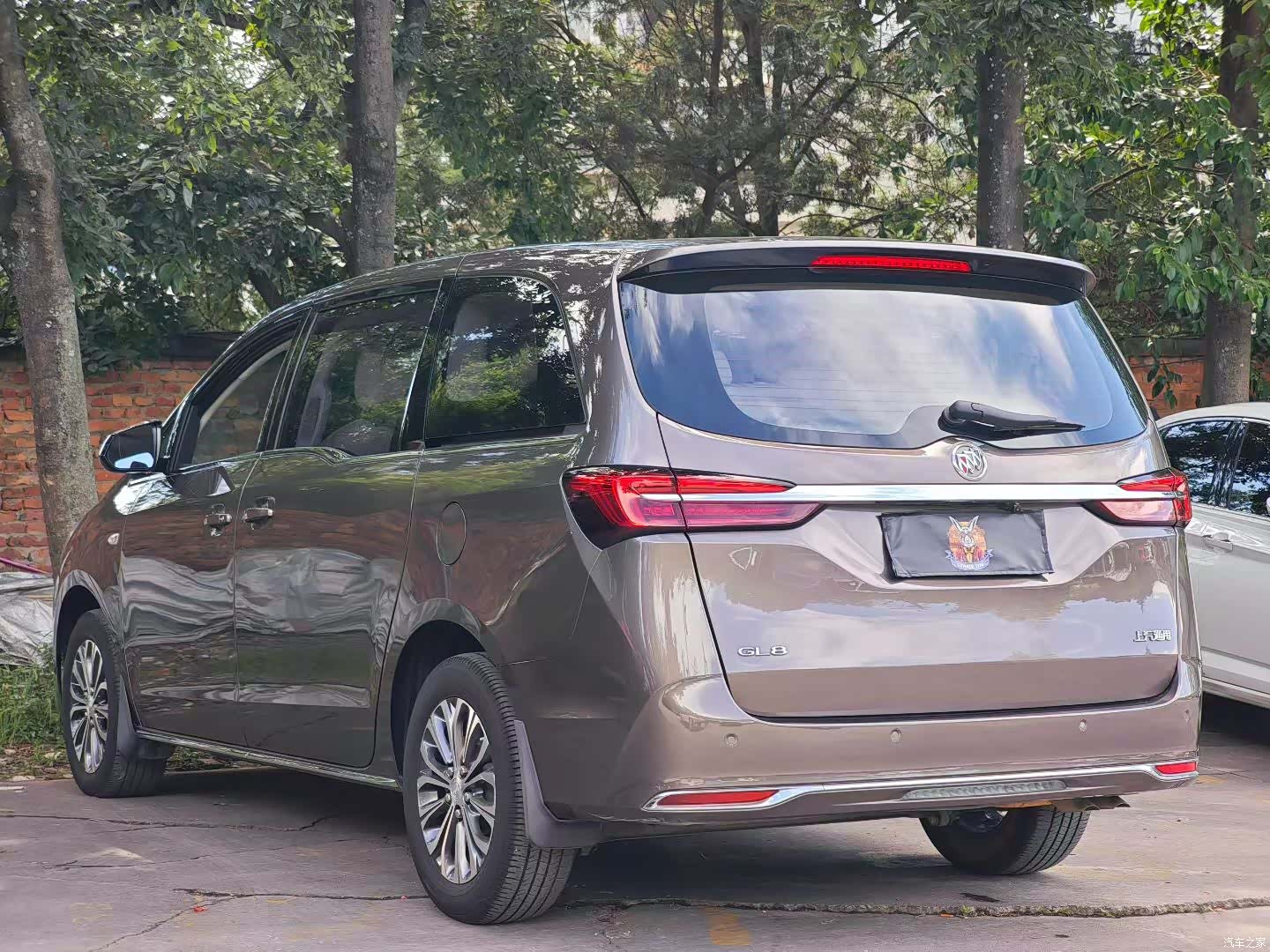 Buick GL8, 2023 4