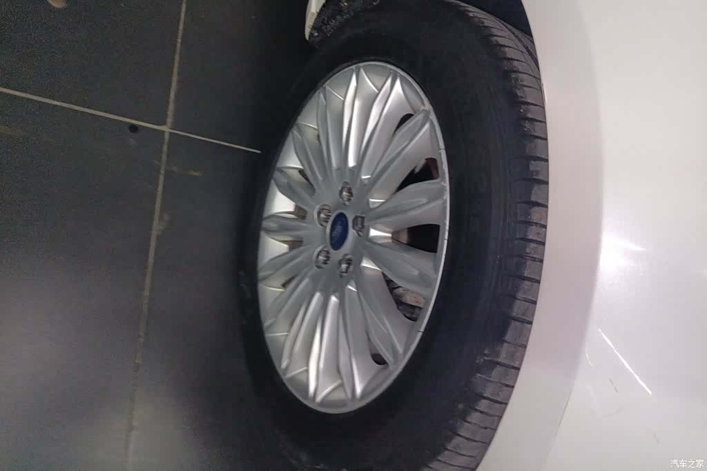 Ford Mondeo, 2016 6