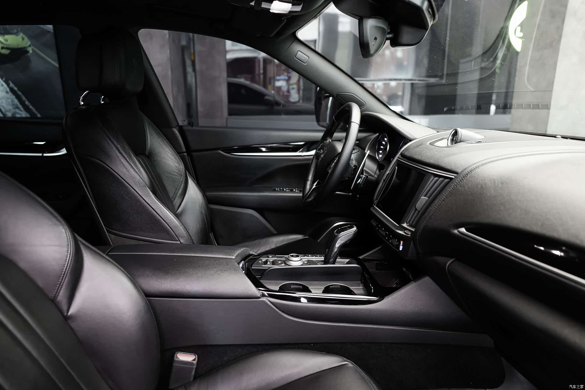 Maserati Levante, 2023 18