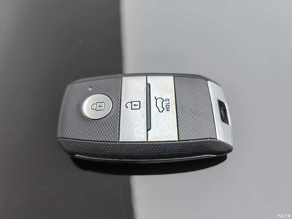 Kia KX3, 2015 19