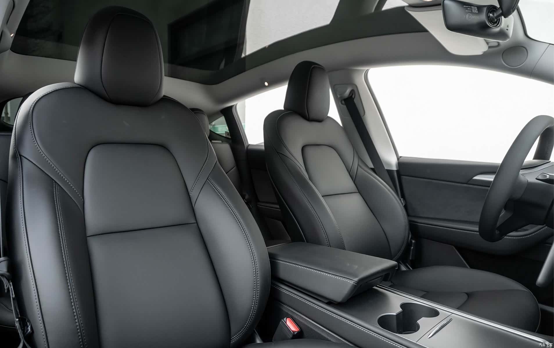 Tesla Model Y, 2023 8