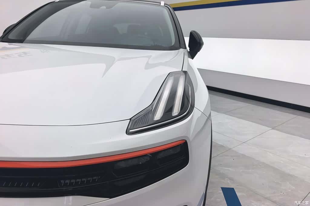 Lynk & Co 02, 2020 все фото