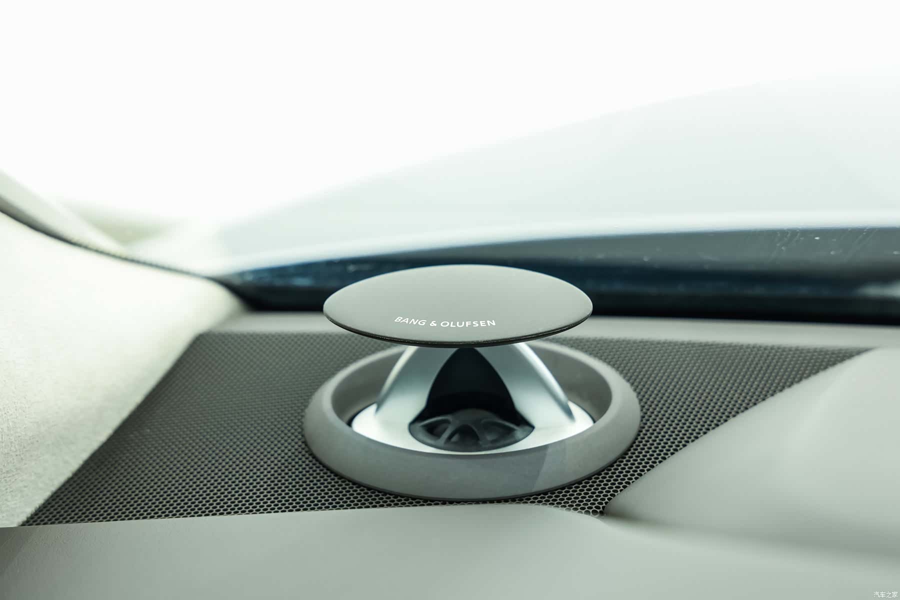 Audi A8L, 2023 26