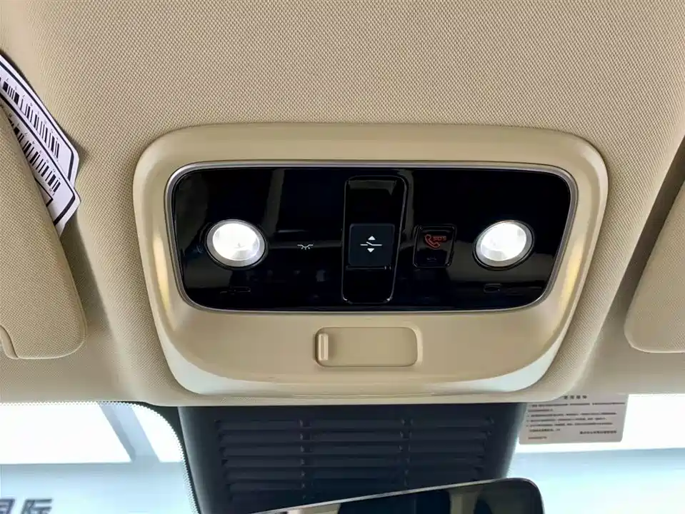 AITO Ask the world M7